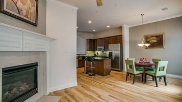 Townhouse Keluarga | Pemandangan dari kamar