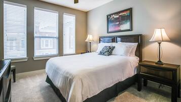 City Apartment | 2 bedrooms, individually decorated, individually furnished