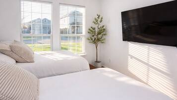 5 Schlafzimmer, Zimmersafe, Bügeleisen/Bügelbrett, WLAN