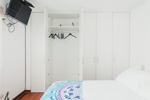 2 bedrooms, free WiFi, bed sheets, wheelchair access - COZY DEPARTMENT NEAR KENNEDY PARK (Miraflores)