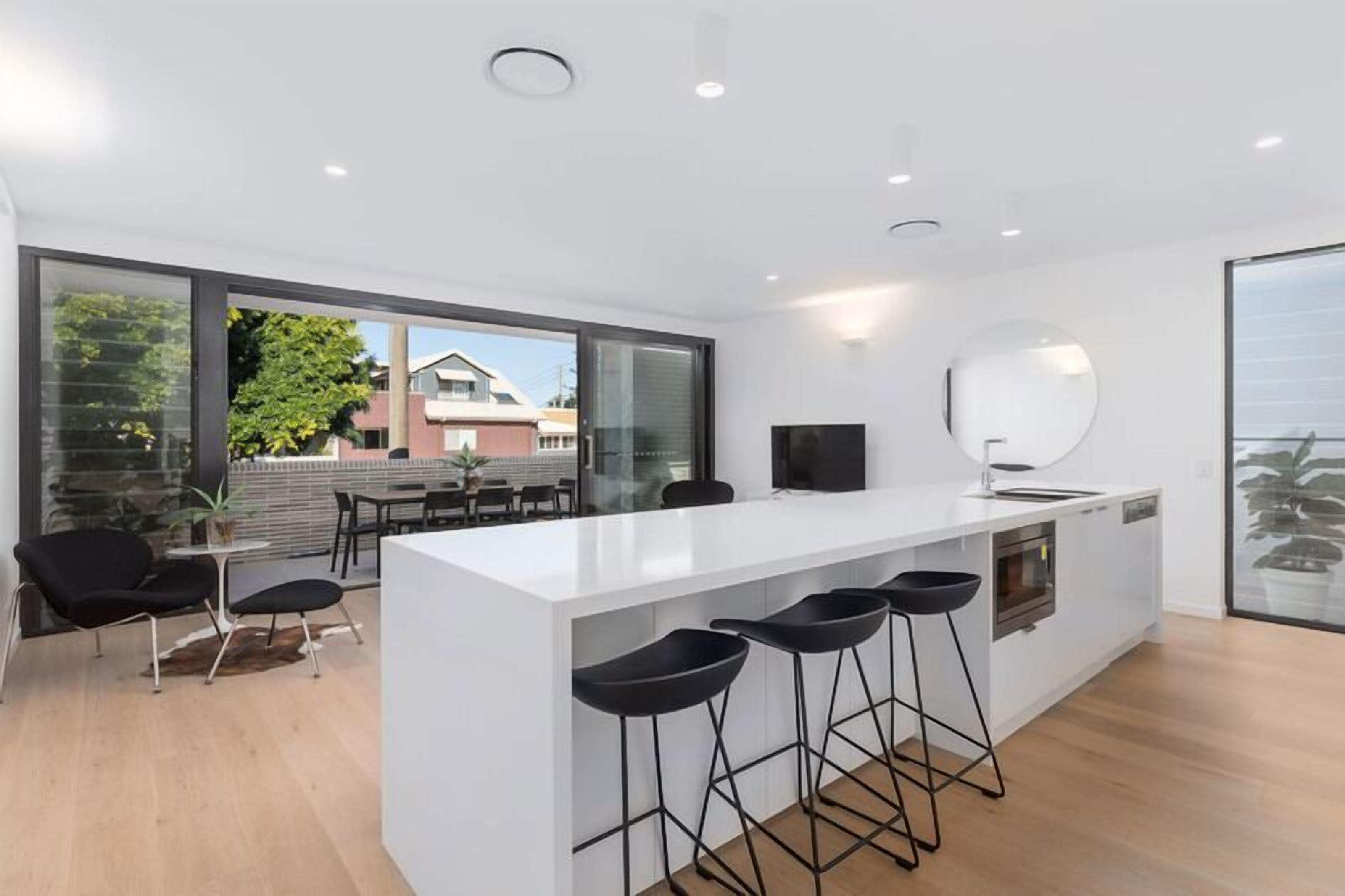 Premium Apartment, 3 Bedrooms, Balcony | Private kitchen | Full-sized fridge, microwave, oven, stovetop