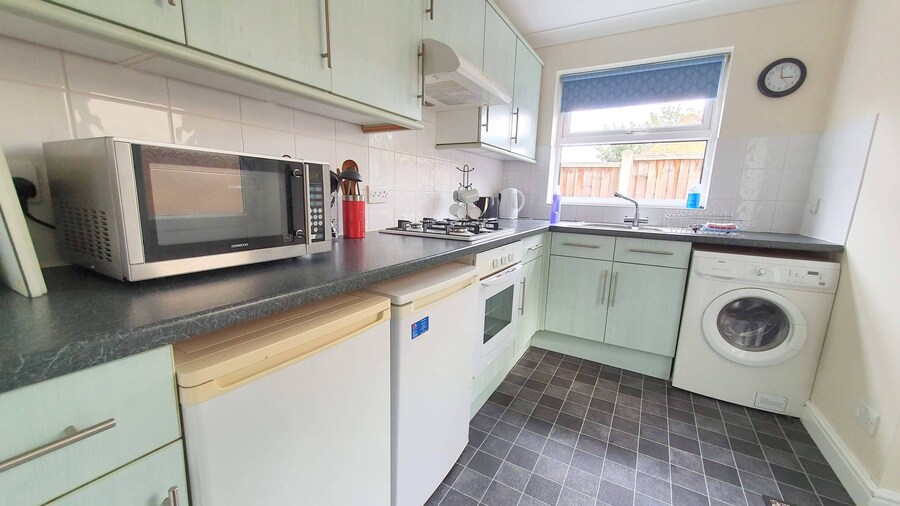 2-bedroom House Near Town With Superfast Wi-fi