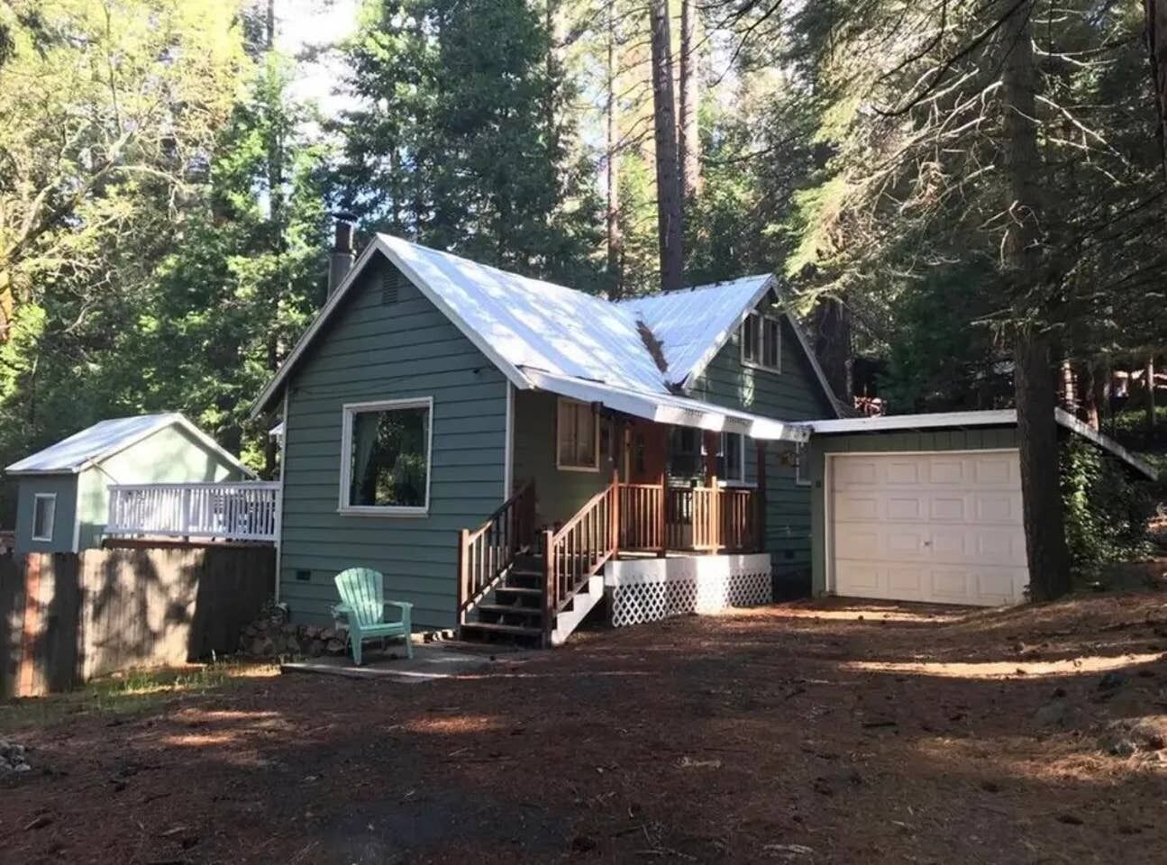 A Spacious Cabin just outside of South Lake Tahoe