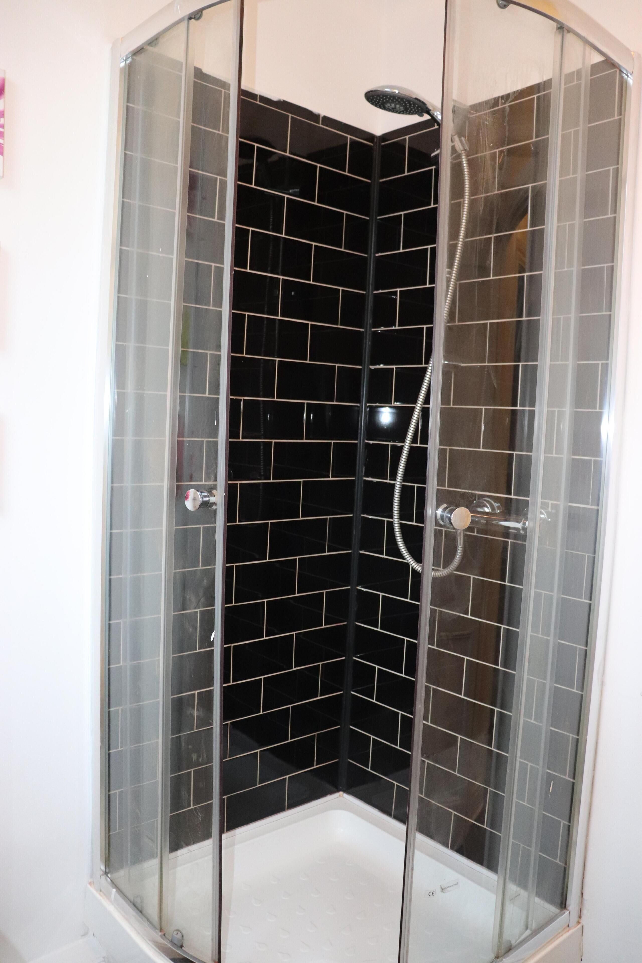 Comfort House, Private Bathroom | Bathroom | Towels