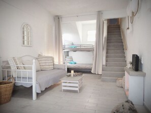 5 bedrooms, WiFi