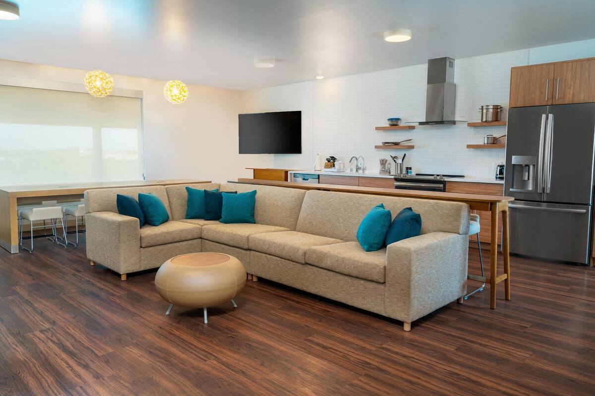 in-room safe, desk, iron/ironing board, free cots/infant beds