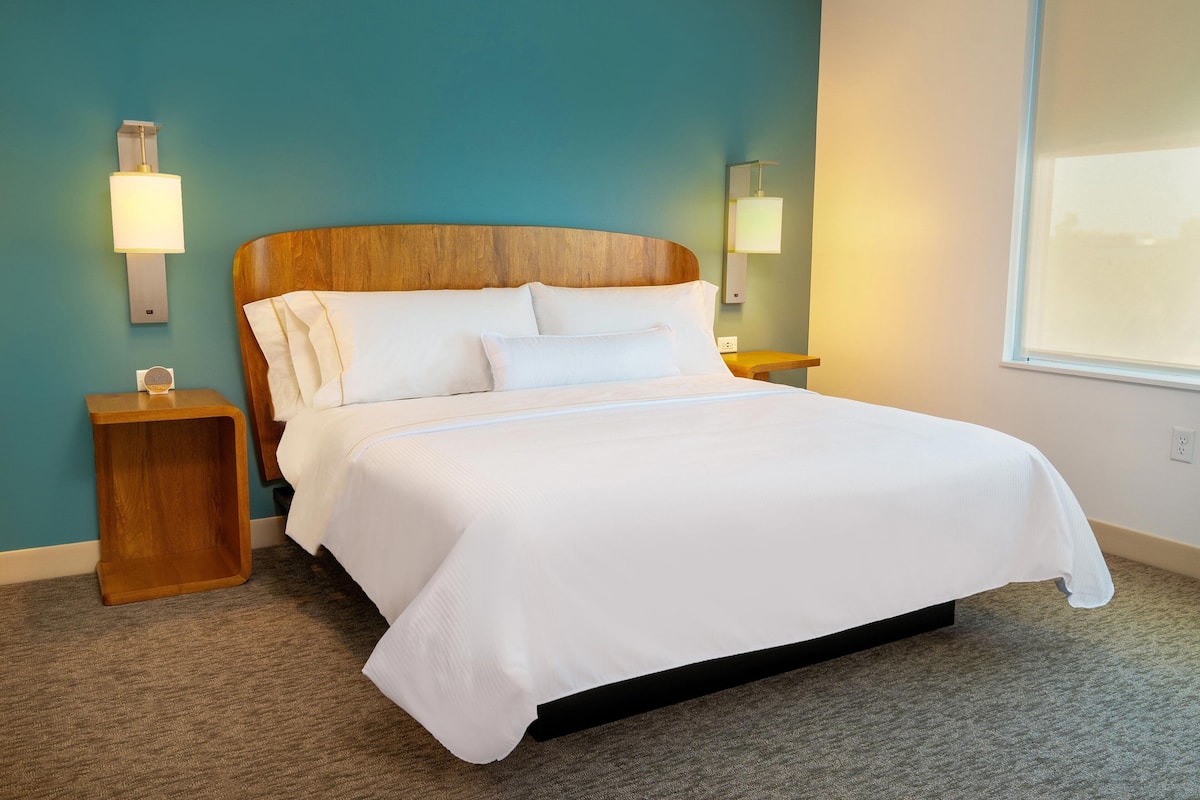 Suite, 4 camere da letto | Una cassaforte in camera, una scrivania, ferro/asse da stiro