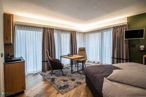 Exklusivt dubbelrum eller tvåbäddsrum | Vardagsrum | Platt-tv och golvvärme