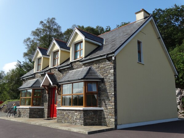 Exterior - The River House, Nature Reserve Glengarriff (Glengarriff)