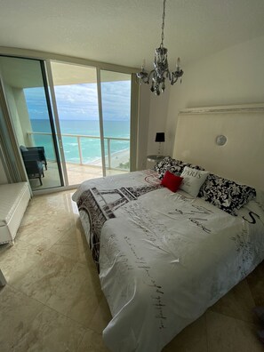 Room - 1501... A PEARL ON THE SEA. STR N° 01846 (Sunny Isles Beach)