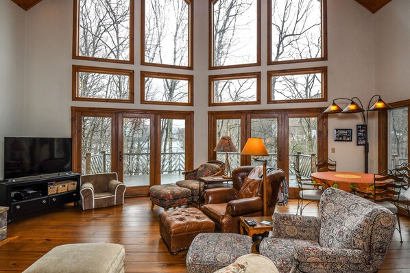 Living room - Camp Boragno (McHenry)