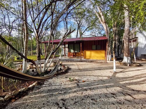 Casa Lola, enjoy the jungle with all the comforts.