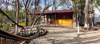 カサローラ、すべての快適さでジャングルをお楽しみください。