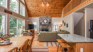 House, Multiple Beds, Hot Tub | Living room | Fireplace