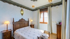 3 habitaciones, cuna de viaje y wifi 