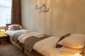 8 chambres, Wi-Fi, draps fournis