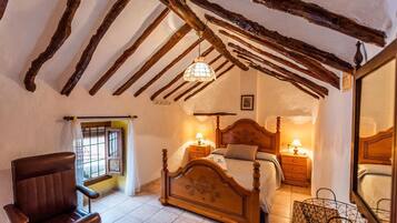 5 chambres, fer et planche à repasser, Wi-Fi