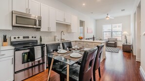 Appartement, 2 chambres, 2 salles de bains | Cuisine privée