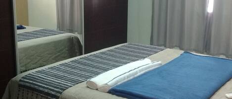 2 chambres, fer et planche à repasser, Wi-Fi, draps fournis