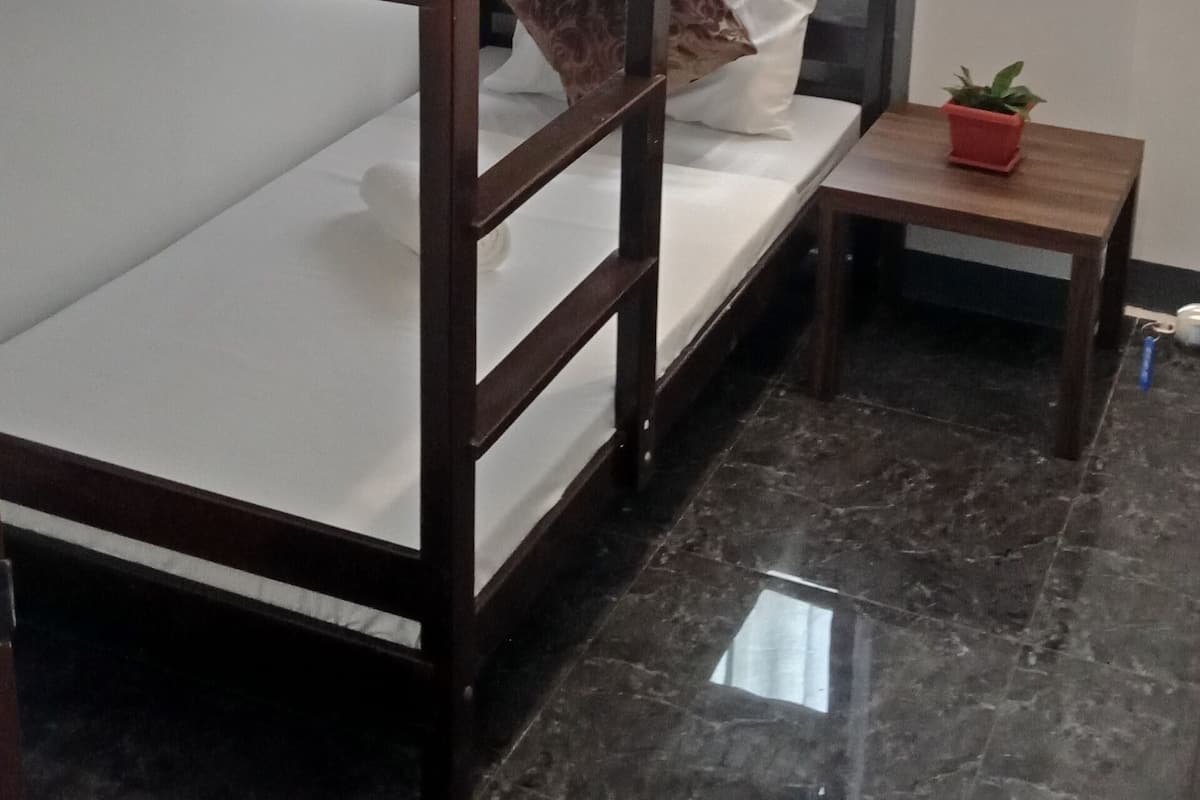 Individually decorated, free WiFi, bed sheets