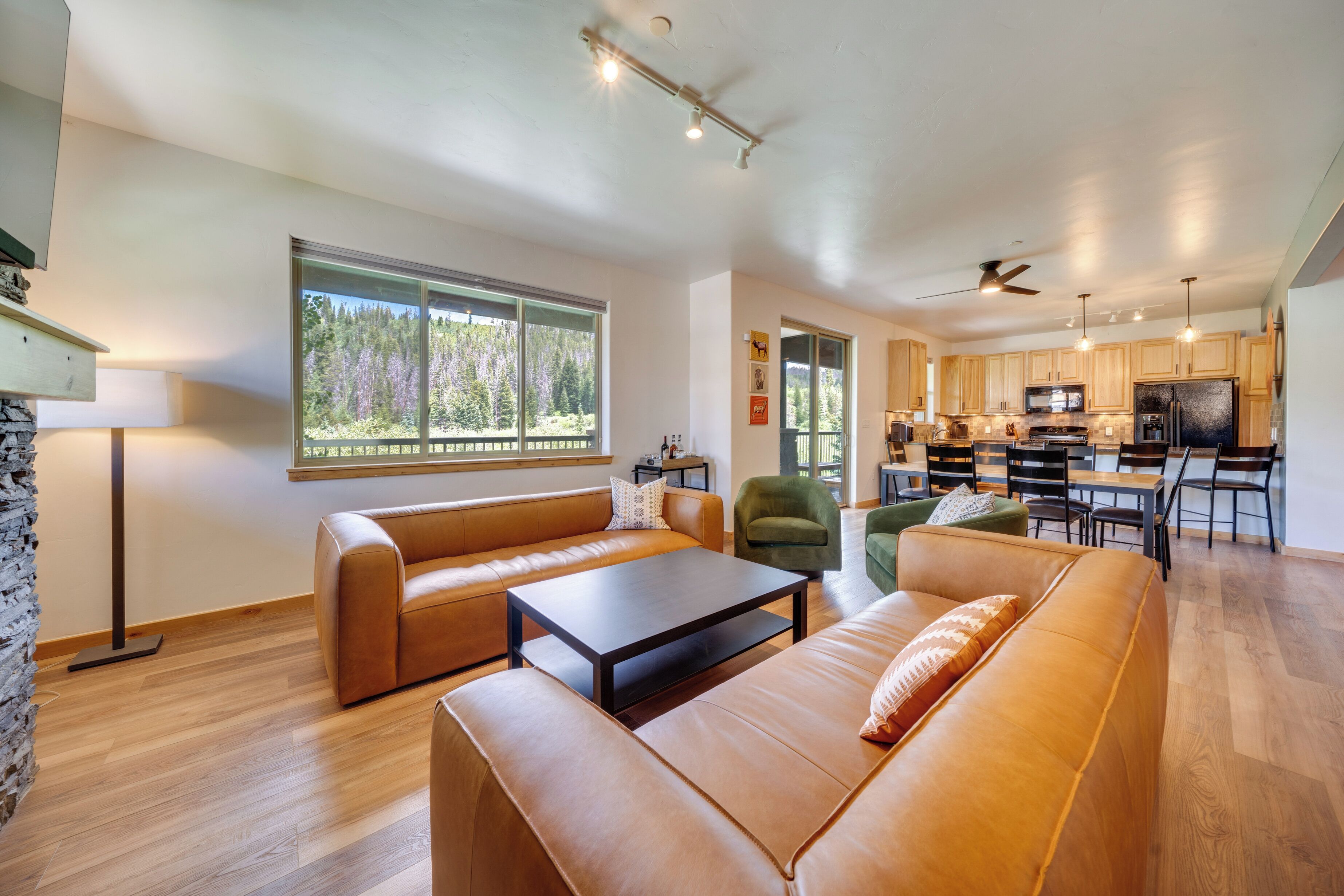 Four-Season Winter Park Condo w/ Pool Access!