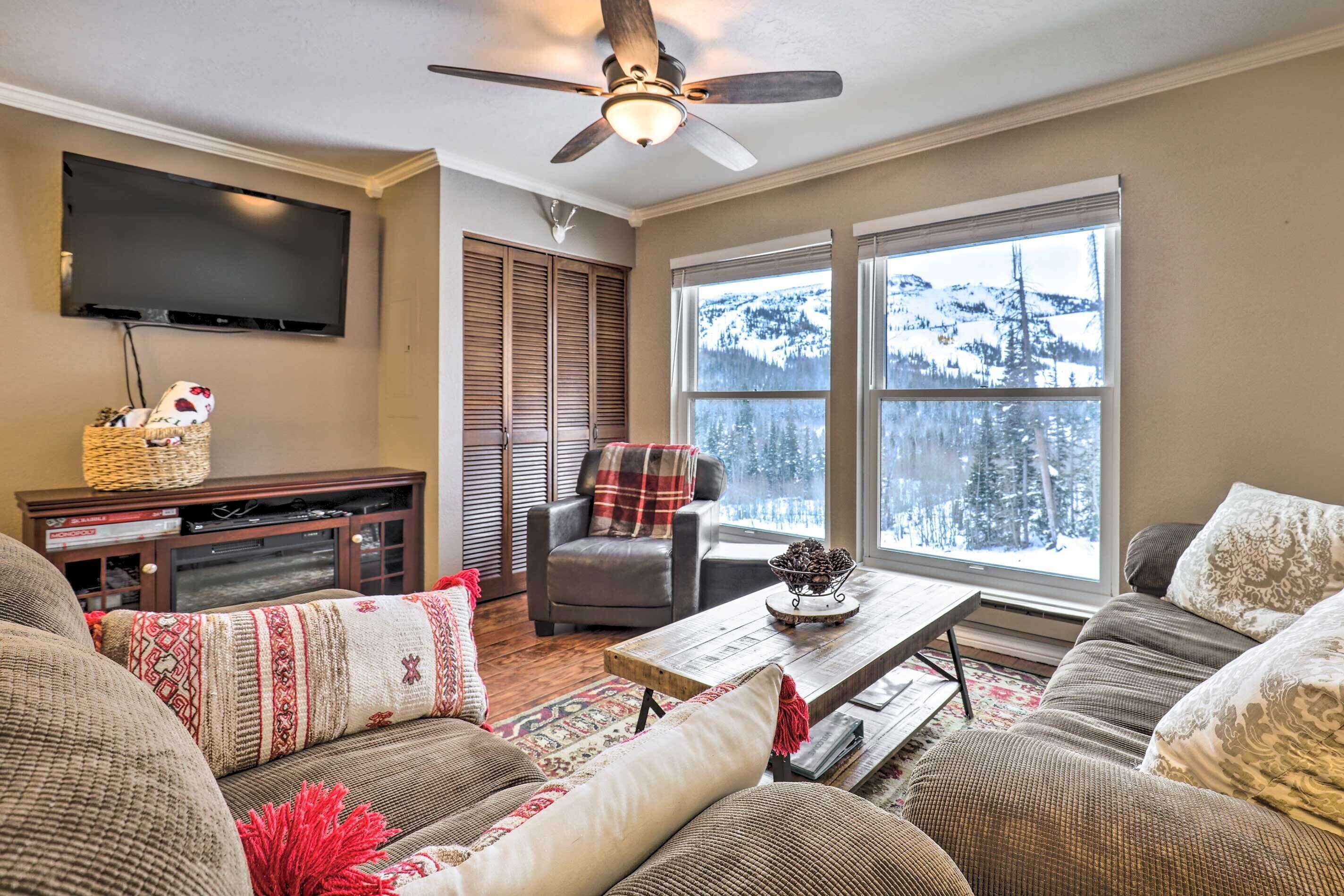 Copper Chase Condo < 1 Mile to Brian Head Skiing!