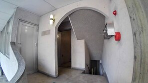 Entrée de l’hébergement