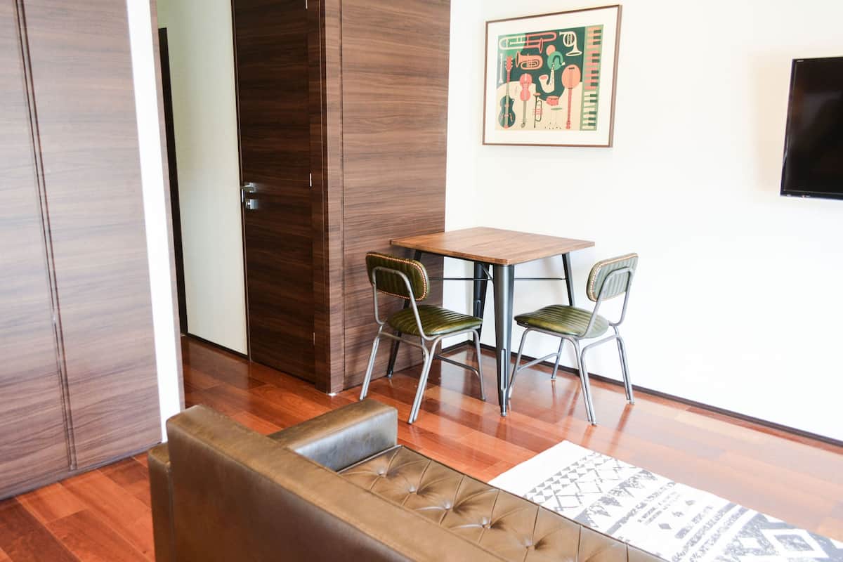 Studio 401 | 1 bedroom, iron/ironing board, free WiFi