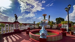 Hiên