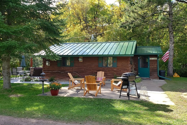 Bear Creek Country Cabin!