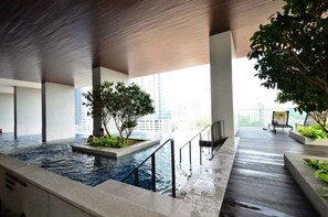 Outdoor pool - EST Link to LRT KL Sentral Bangsar (Kuala Lumpur)