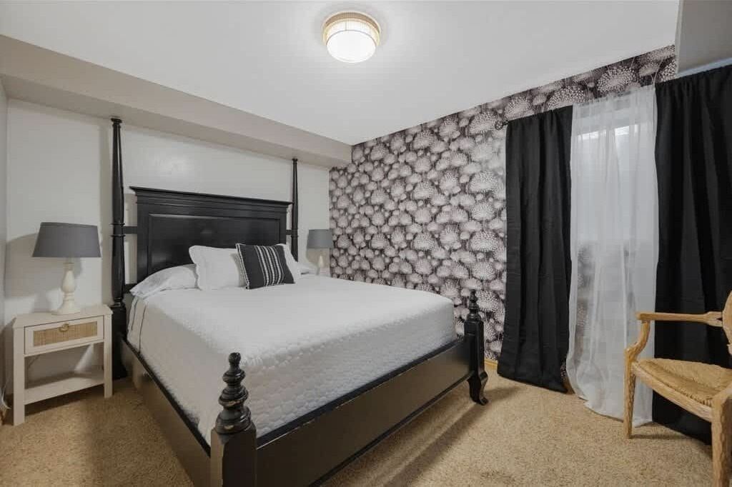 5 多间卧室、办公桌、熨斗/熨衣板、旅行婴儿床