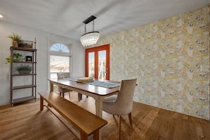 Dining - Unique Home Perfect for Gathering. Pets welcome! (Orem)