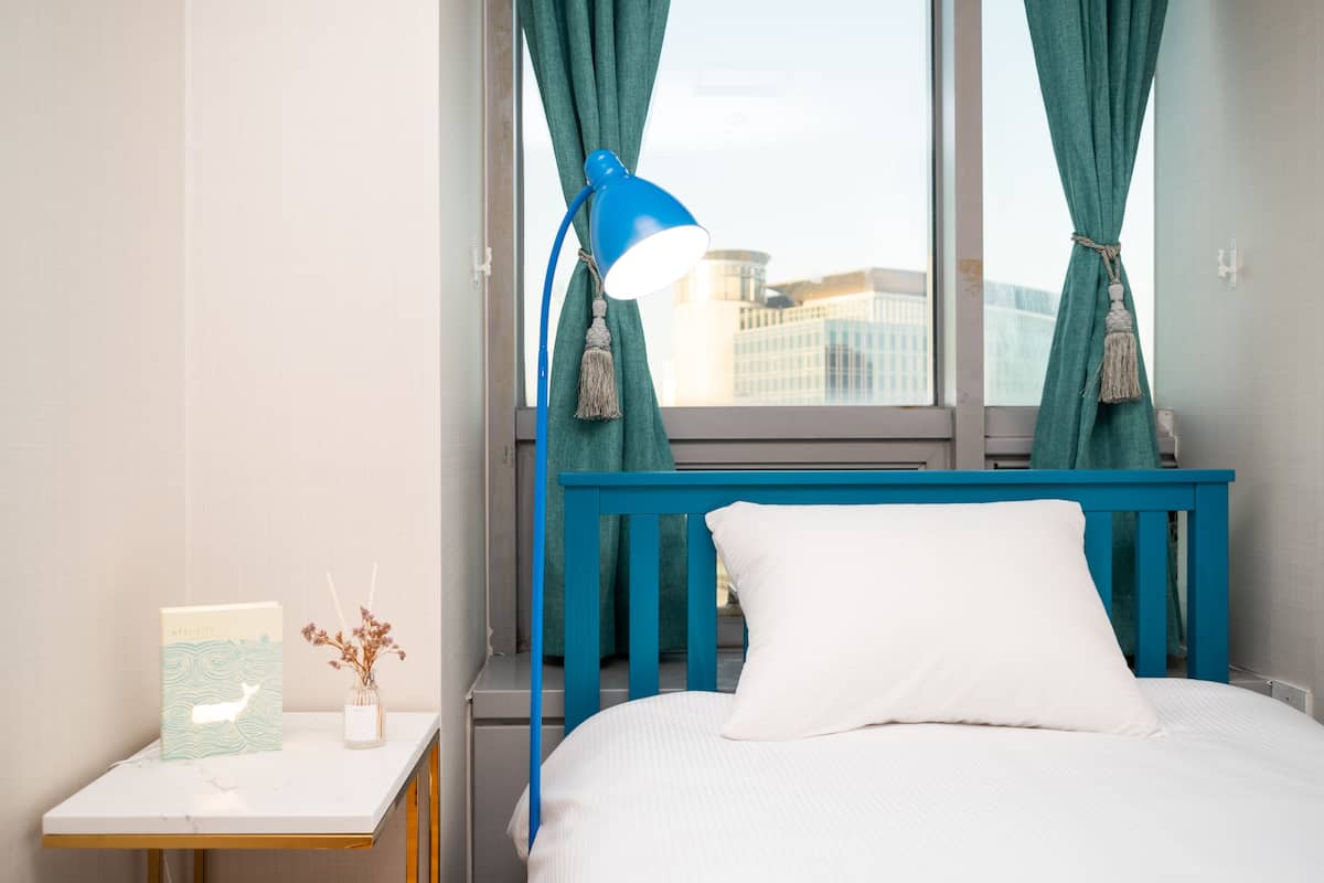 soundproofing, free wifi, wheelchair access