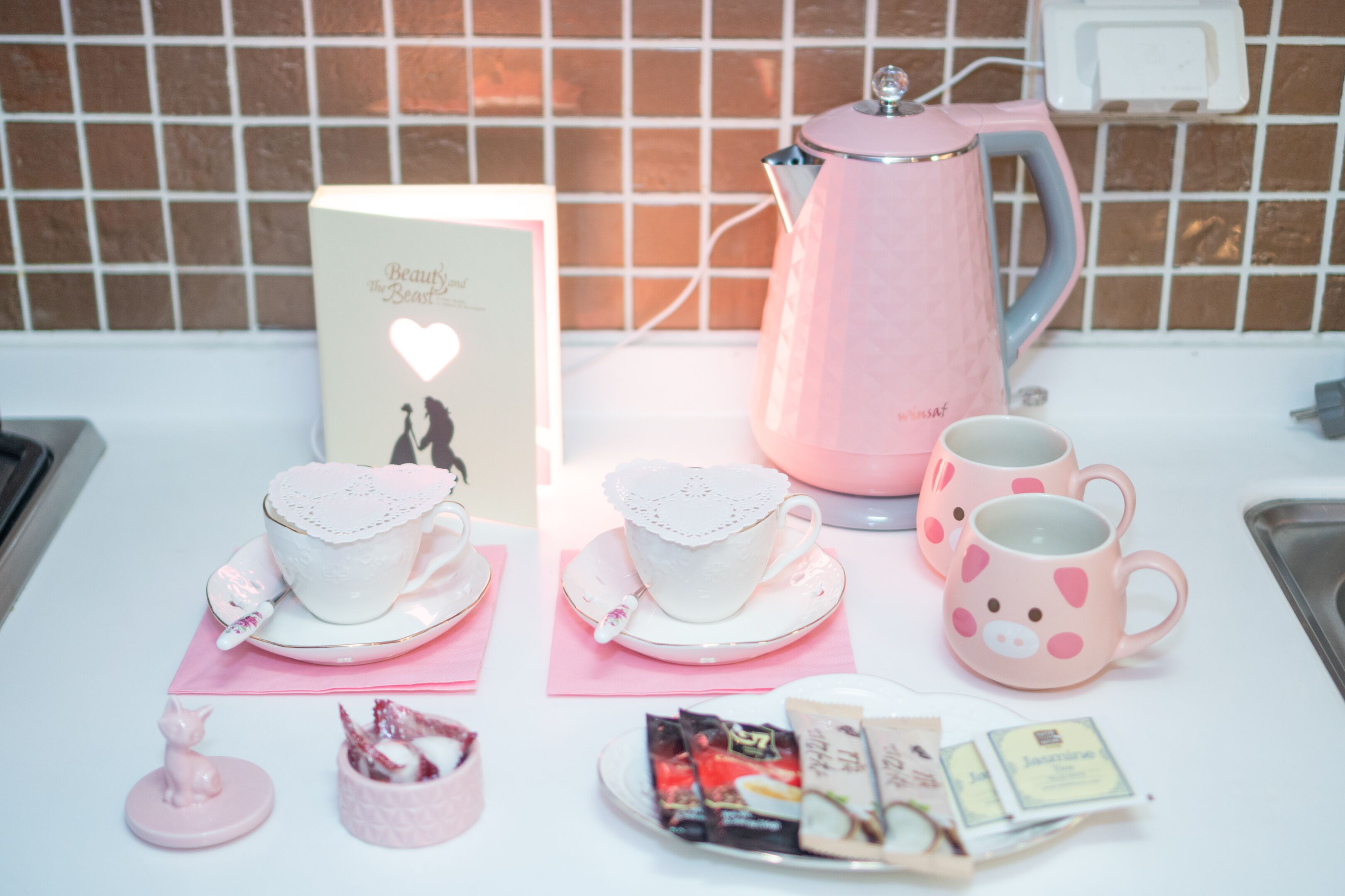 room (french style) | room amenity