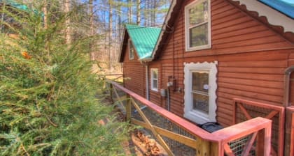 PETS /APP st/hottub/firepit/creek front/fishing