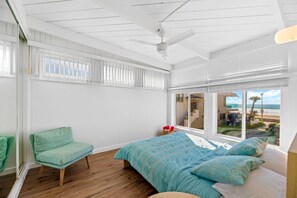 Enjoy the gorgeous view from sun filled airy living area and main bedroom - FAMILY OCEAN VIEW APARTMENT MISSION BEACH SURFBOARD PARKING W/ AC - SLEEPS 5 (San Diego)