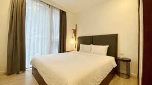 Suite | Premium bedding, Select Comfort beds, in-room safe - Apartment Kim Ma (Hanoi)