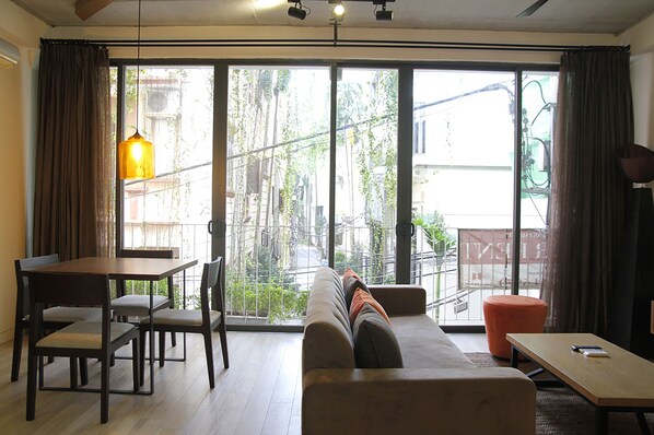 Suite | Premium bedding, Select Comfort beds, in-room safe - Apartment Kim Ma (Hanoi)