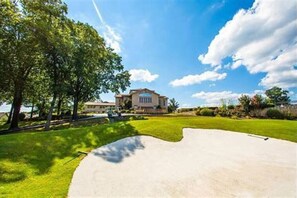 Property grounds - 18th Hole - 1bedrm/1bath 3 Pools & Hot Tub! Gated Community! (Branson)