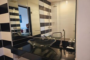 Deluxe Room | Bilik Mandi | Pancuran mandi, hulu semburan mandi hujan 