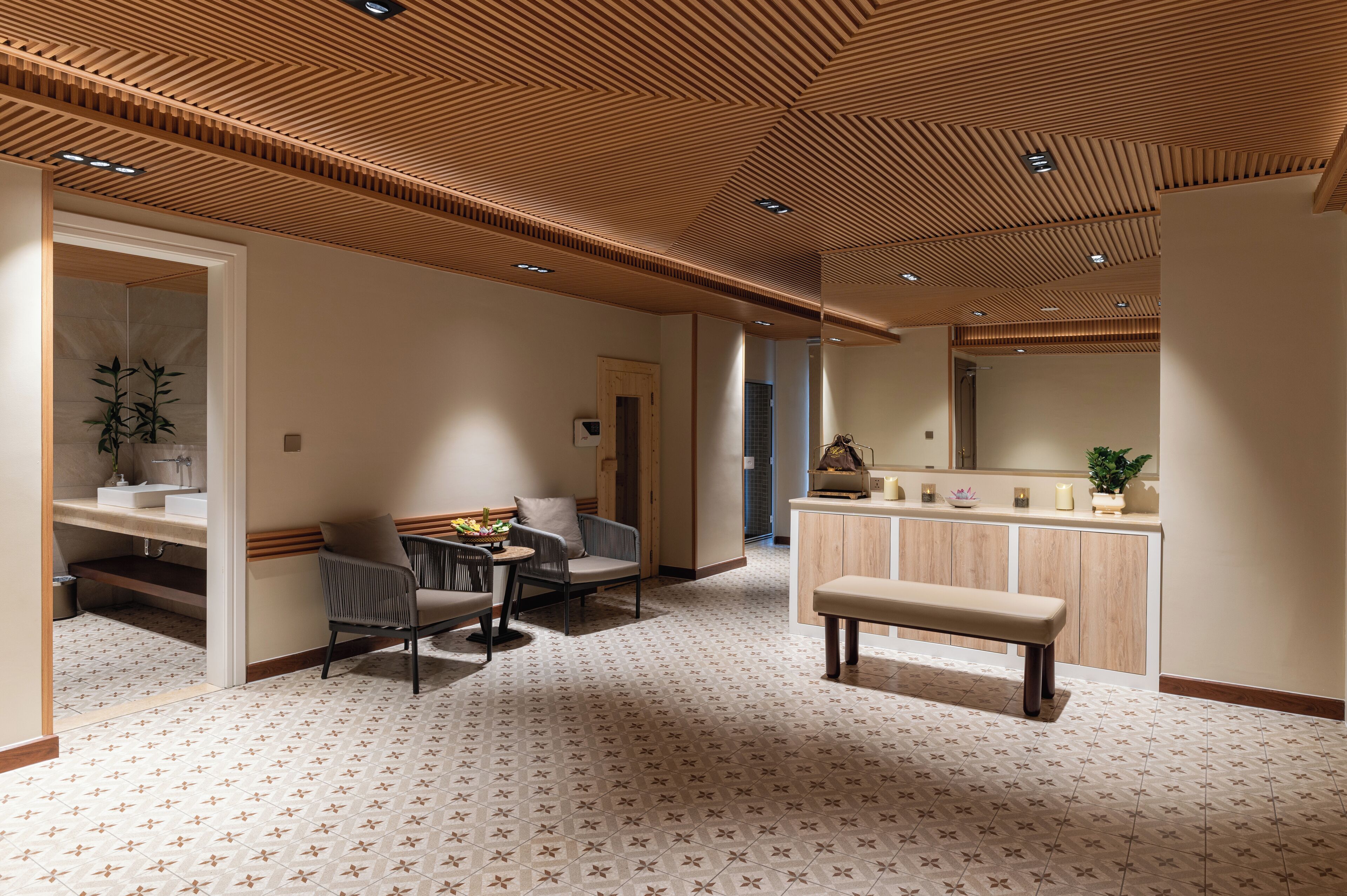 couples treatment room(s), hot stone massages, deep-tissue massages