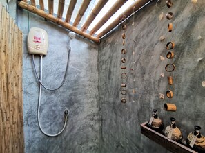 Bungalow | Bathroom | Shower, free toiletries, hair dryer, towels - Bambie Boutique Home & Resort by Zuzu (Ko Lanta)