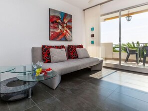 TV - Edificio Meridiano by Interhome (Miami Platja)