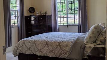 Comfort Loft | 2 bedrooms, individually furnished, iron/ironing board, free WiFi