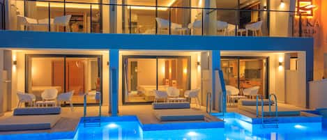 Room, Pool Access | Pool