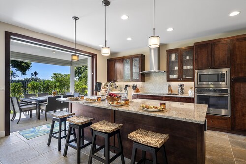 🏖️Walk to Pickleball | Private Pool Keauhou Home