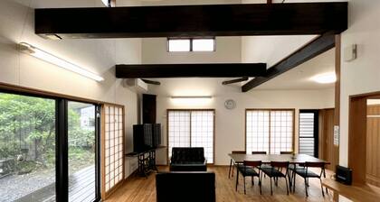 Amami Shimahaku Aikana