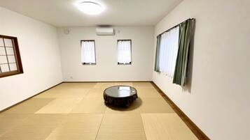 Desk, free WiFi, bed sheets