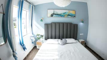 Romantisches Doppelzimmer | Zimmersafe, individuell eingerichtet, Schreibtisch